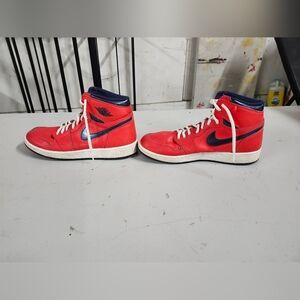 Nike Air Jordan 1 Retro Red